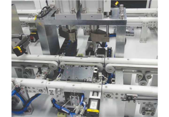 分流器鉚壓組裝設備 分流器鉚壓組裝設備