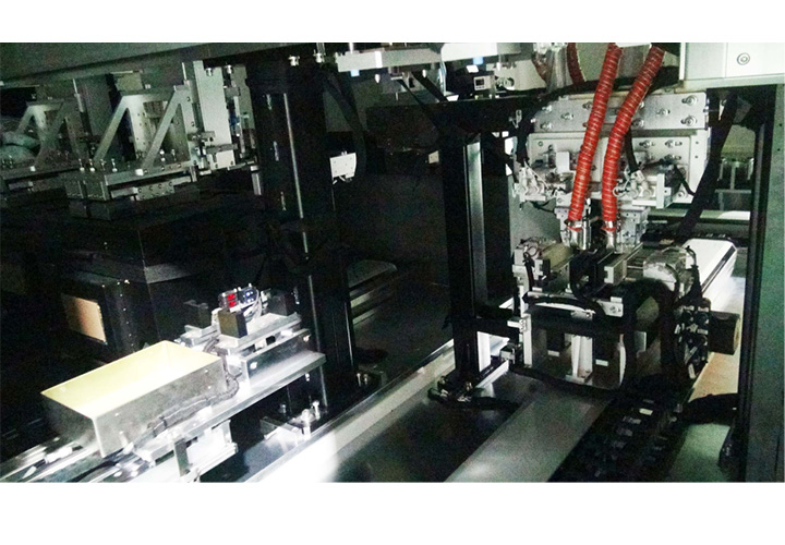 頂蓋激光焊接機